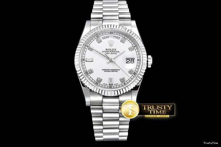 0920 RDD0214D – DayDate 36mm Elegant 683